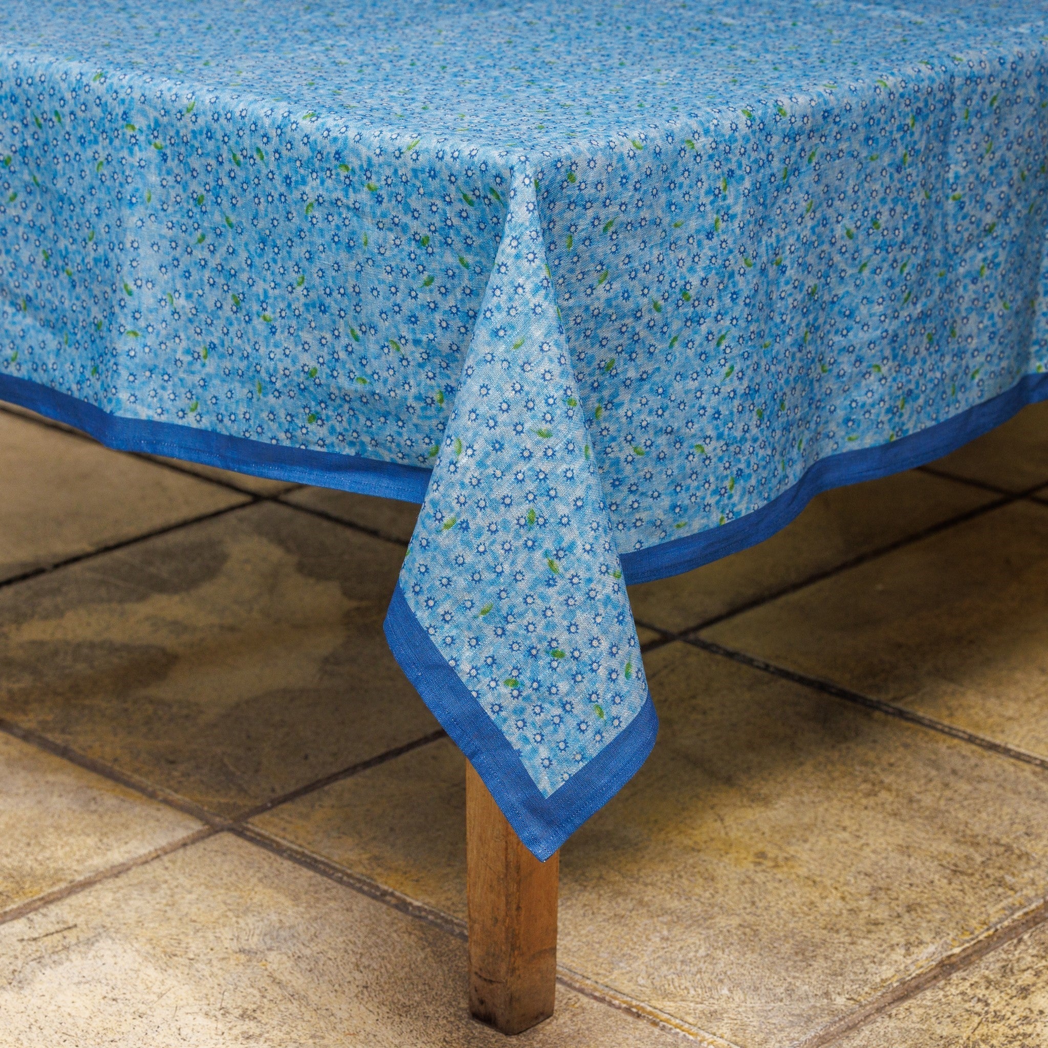 Tablecloth Square Lawn Light Blue 40" | NicholasMosse.com