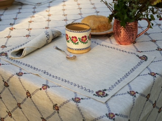 Vintage Hand-Crafted Cross Stitch Table Cloth & Napkins With